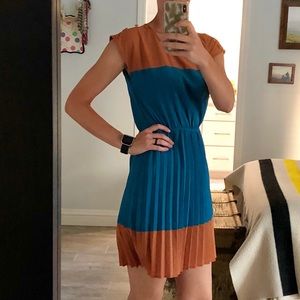 Blu Pepper Pleated Two-Tone Dress
